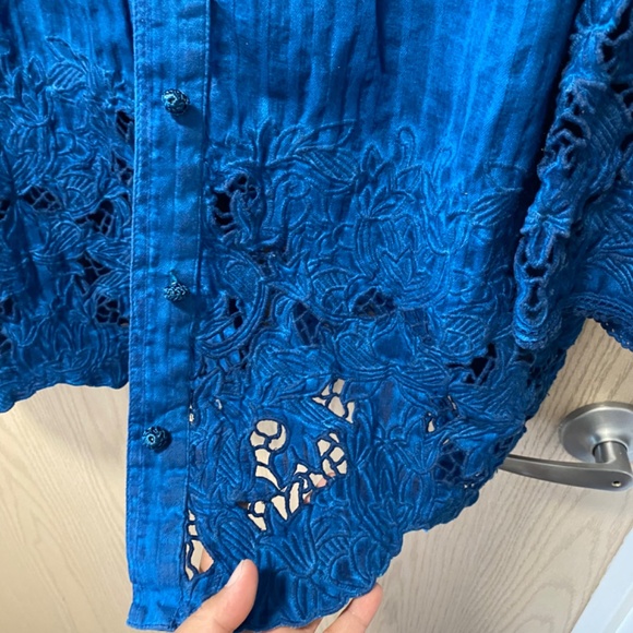 Soft Surroundings Batik  Blue Linen  Size L Long Sleeves i - Picture 9 of 13